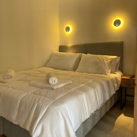 White Apartment Kavala Exterior foto